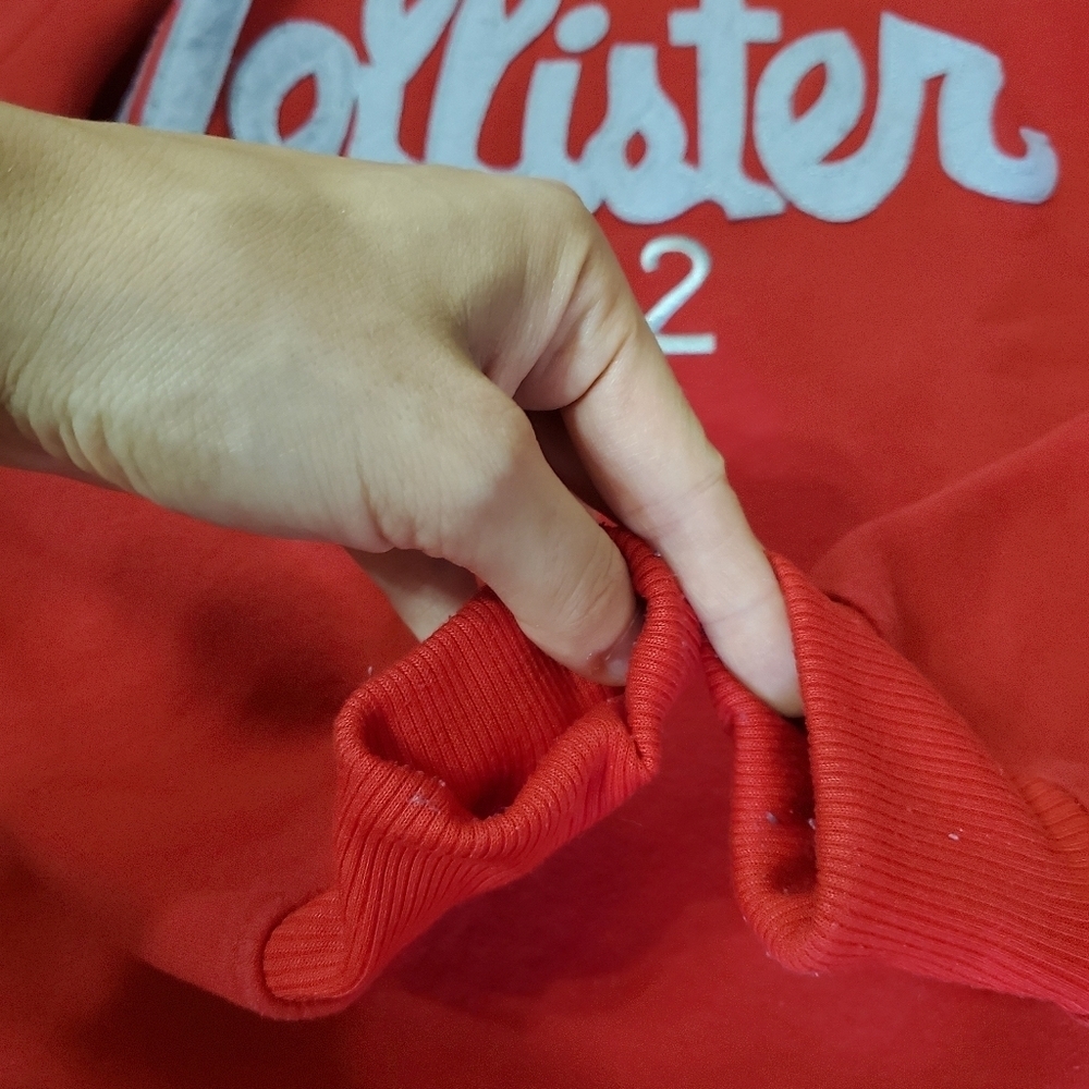 Hollister Long Sleeves Crewneck Men's Red Sweater. Grey Logo. Fleece In. Size L. - Picture 5 of 10